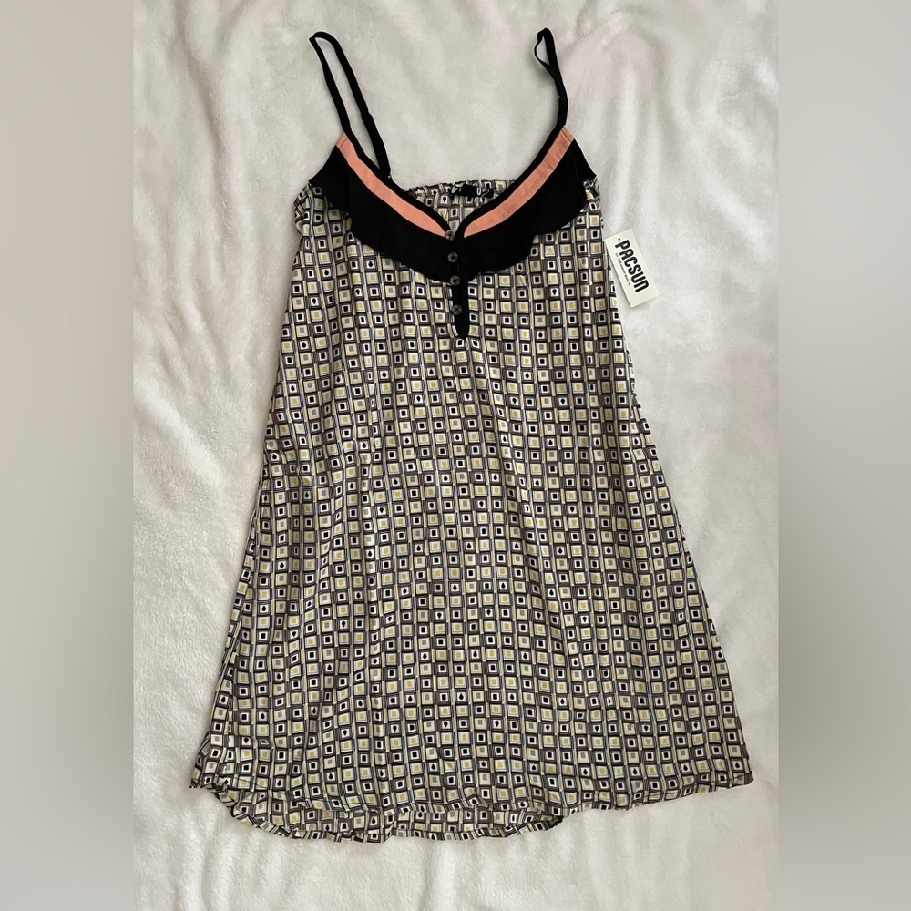 NWT Volcom Pacsun Yellow and black spaghetti dress